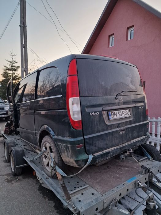 Mercedes Vito accidentat