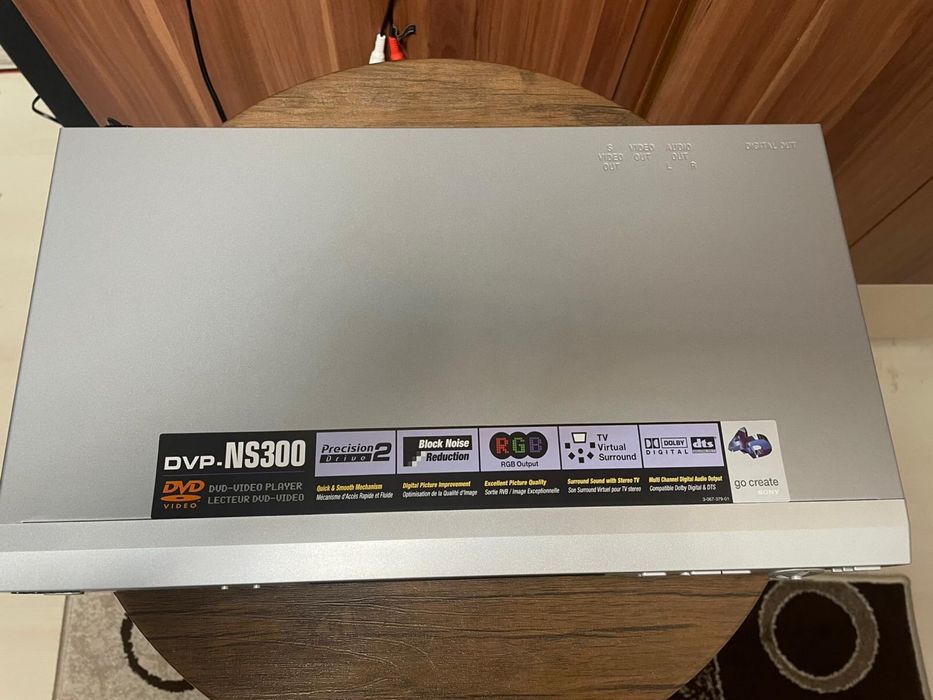 Sony DVP-NS300 CD/DVD Player