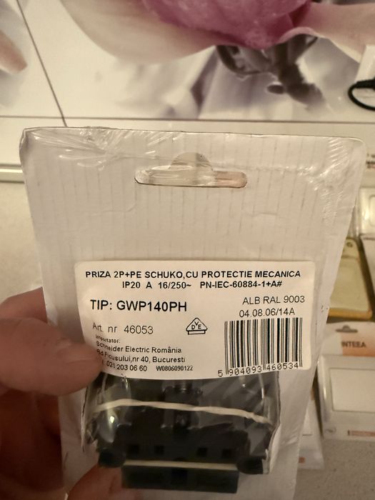 Intrerupatoare simple si duble+prize