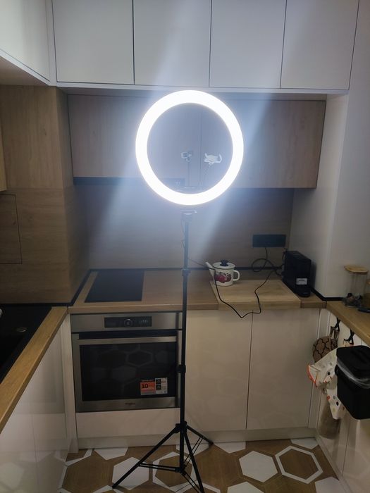 Селфи ледд ринг лампа с трипод , 210см, RGB, Диаметър 45см./18 инча,