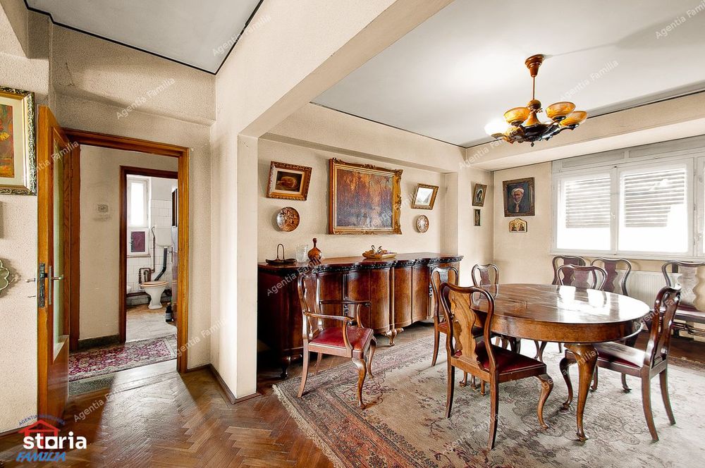 Apartament clasic si spatios, situat in centrul istoric al orasului