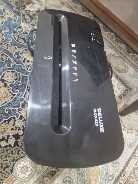 Шредер (измельчитель документов)