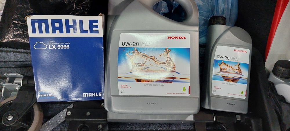 Ulei motor Honda 0w-20 și Filtru aer MAHLE 5966