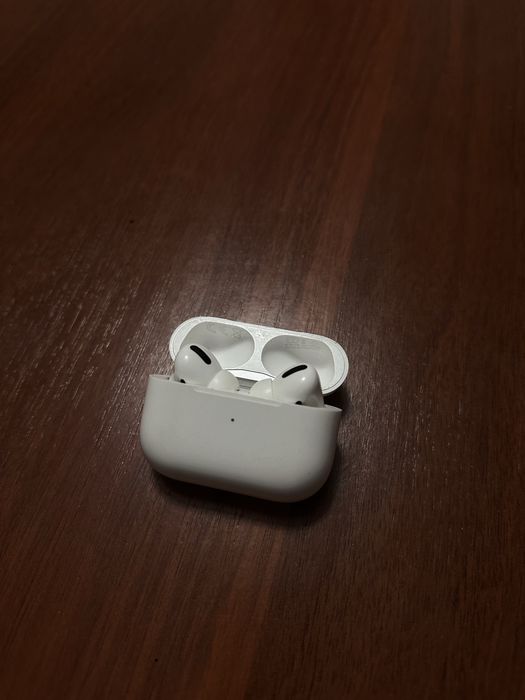 Airpots pro оригинал Б/у