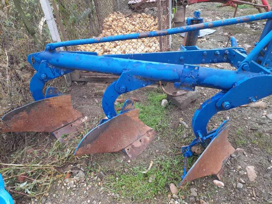 De vânzare plug pp3 și pp2