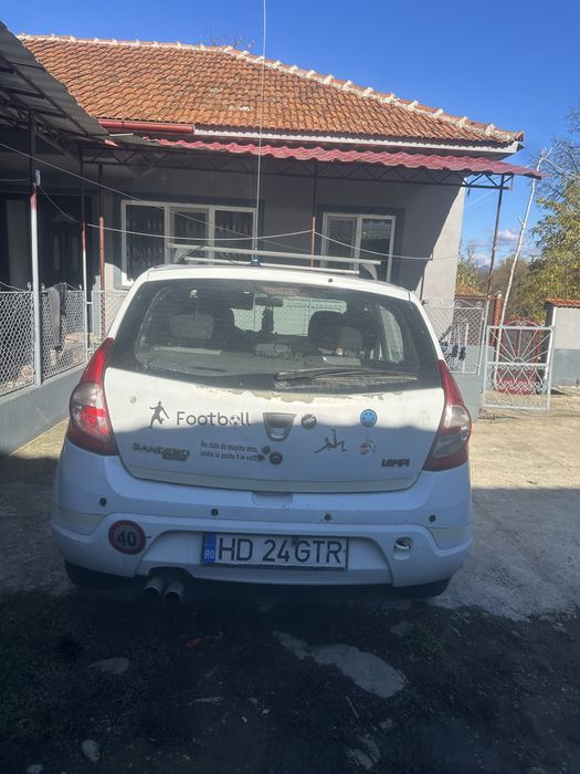 Dacia sandero 1..6 16v