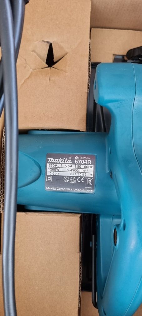 Makita 5704r fierastrau circular manual  nou