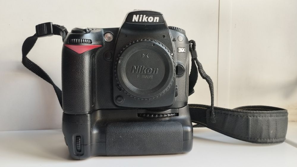 Nikon d90(Body).