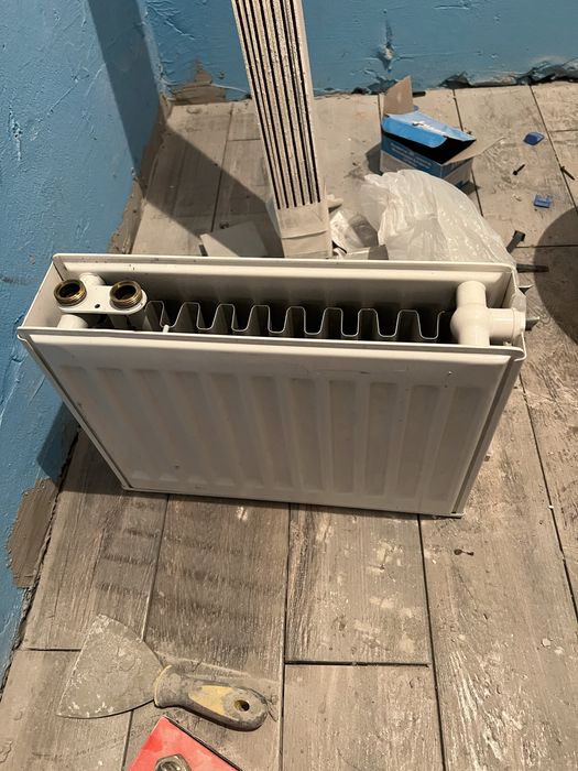 Продам радиатор маленький