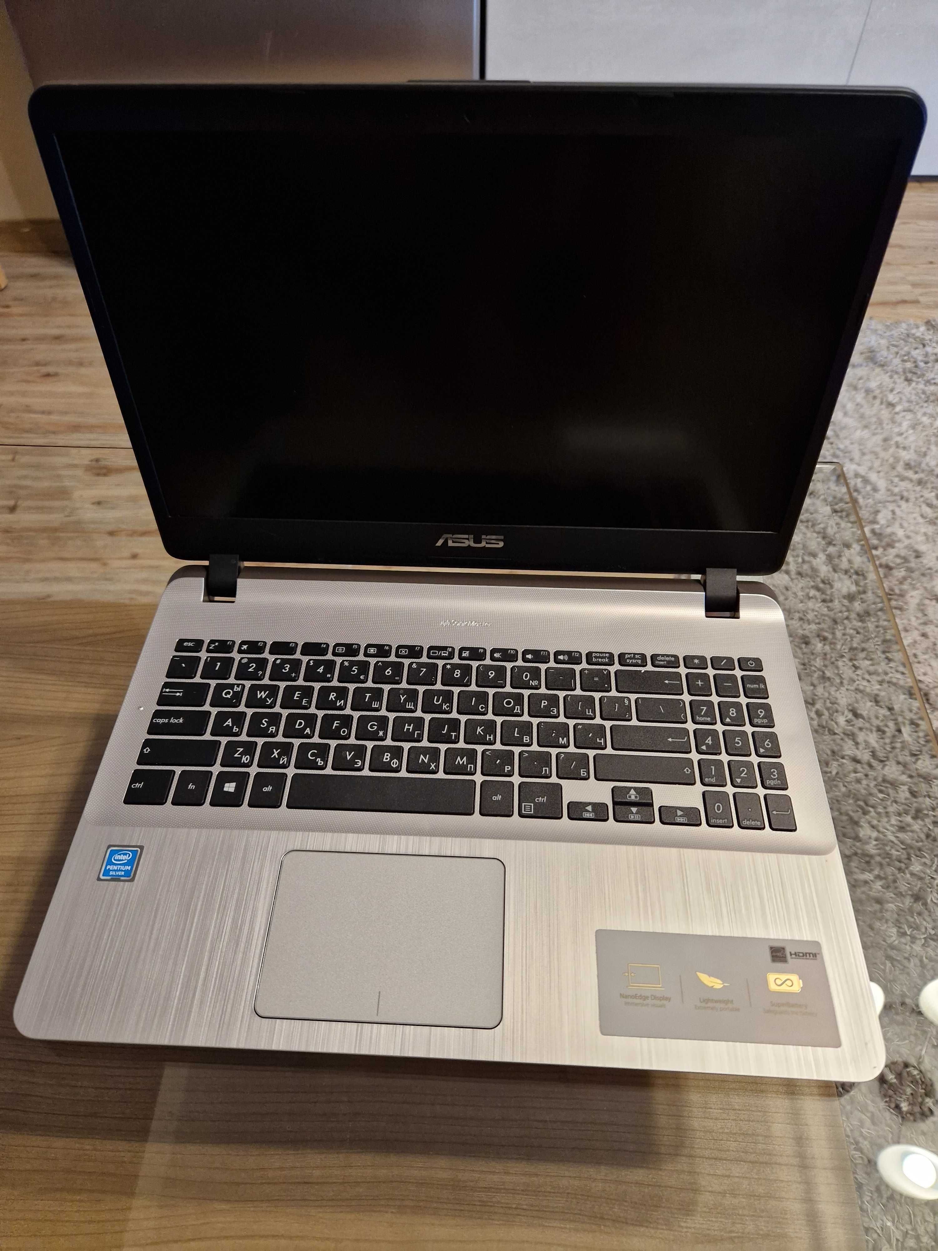 Лаптоп Asus x507m