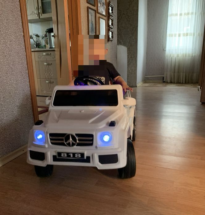 Продам детскую машину