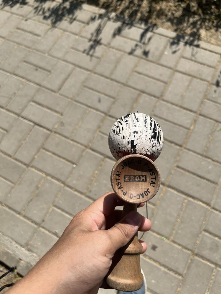 Kendama krom joc-o p-easta