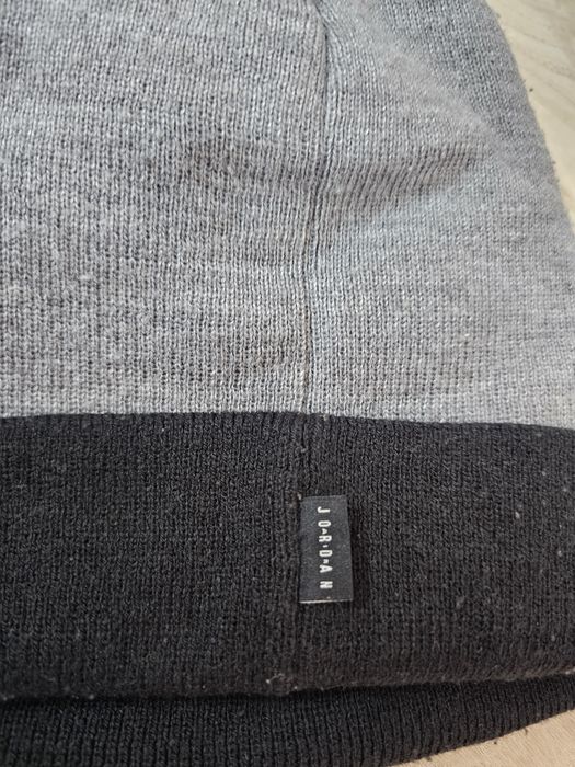 Căciulă Jordan gri