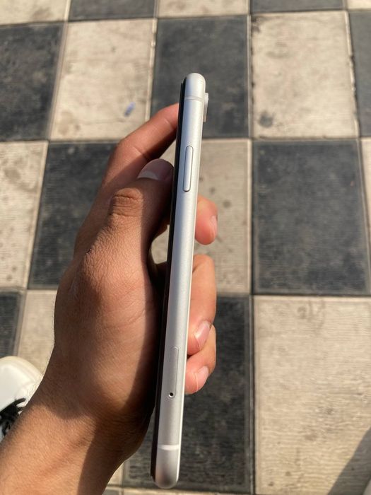Iphone xr hotirasi 64