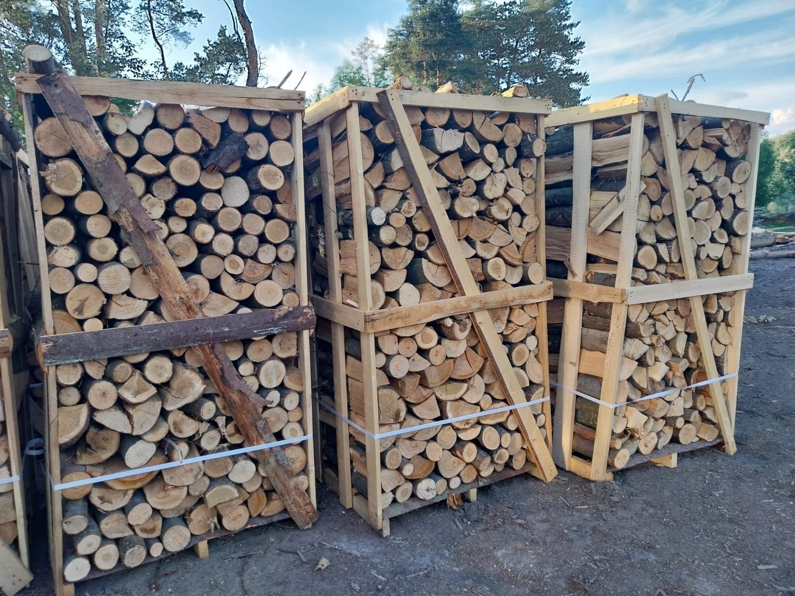 Vând lemn de foc paletizat esenta tare