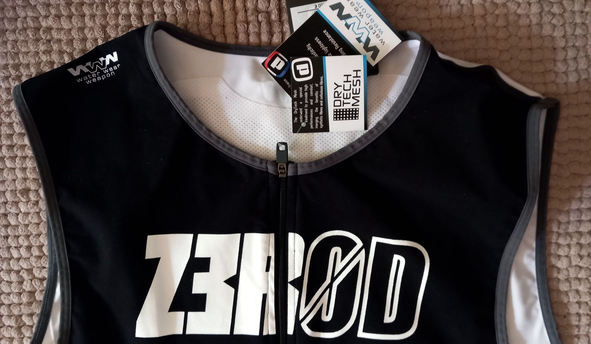 Salomon, Nike Running, Z3R0D мъжки тениски и елек за триатлон L/XL