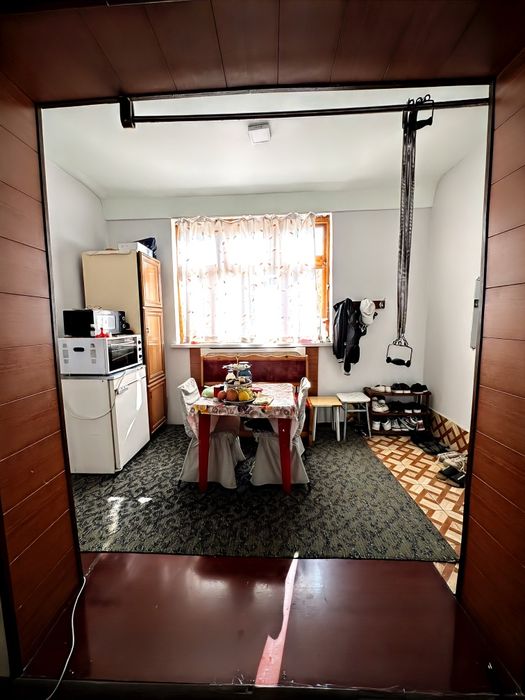 Срочно квартира сотилади узимни уйим