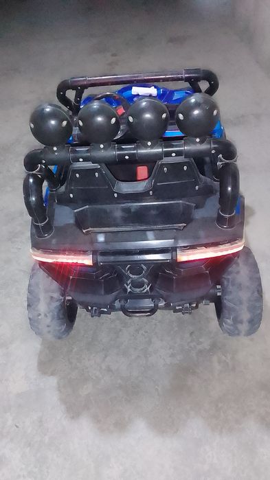 Bolalar moshinchasi JEEP