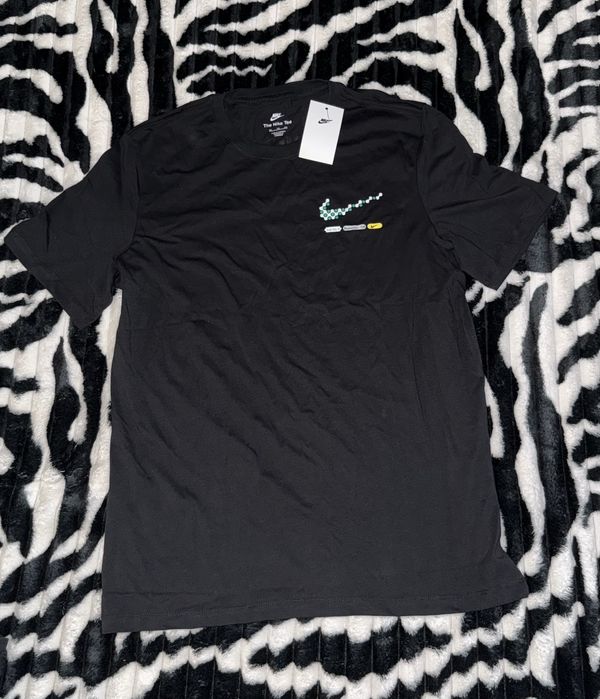 Тениска Nike Tee