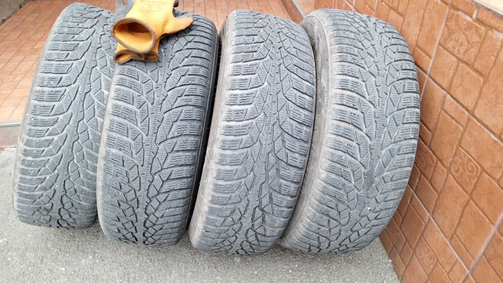 Cauciucuri Iarna Nokian 215/65 R16 pe jante otel Mitsubishi ASX