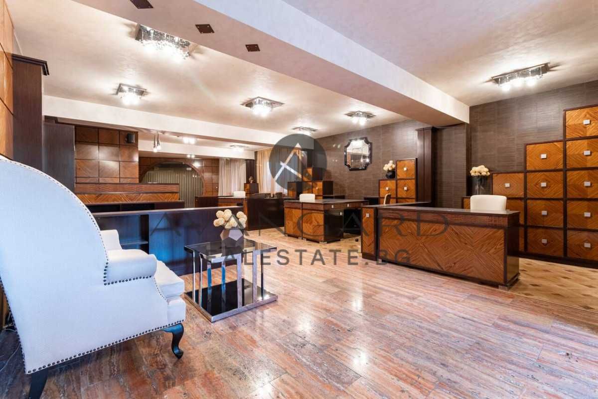 Продава се Офис в Пловдив, Център - 277 кв.м за 2206 €/кв.м - Снимка #7