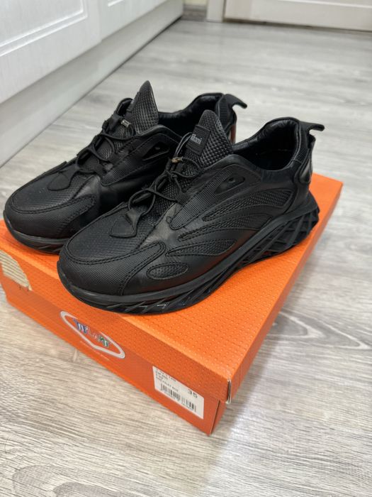 Ботинки кожаные