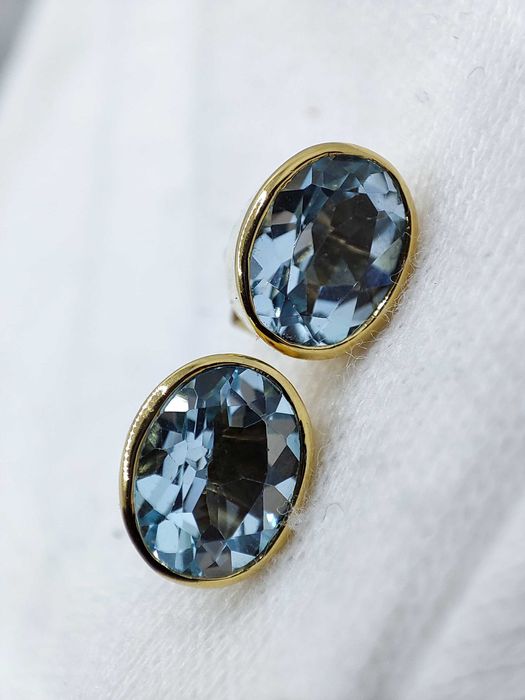 Cercei aur 14k cu Topaz natural stud cu fluturas