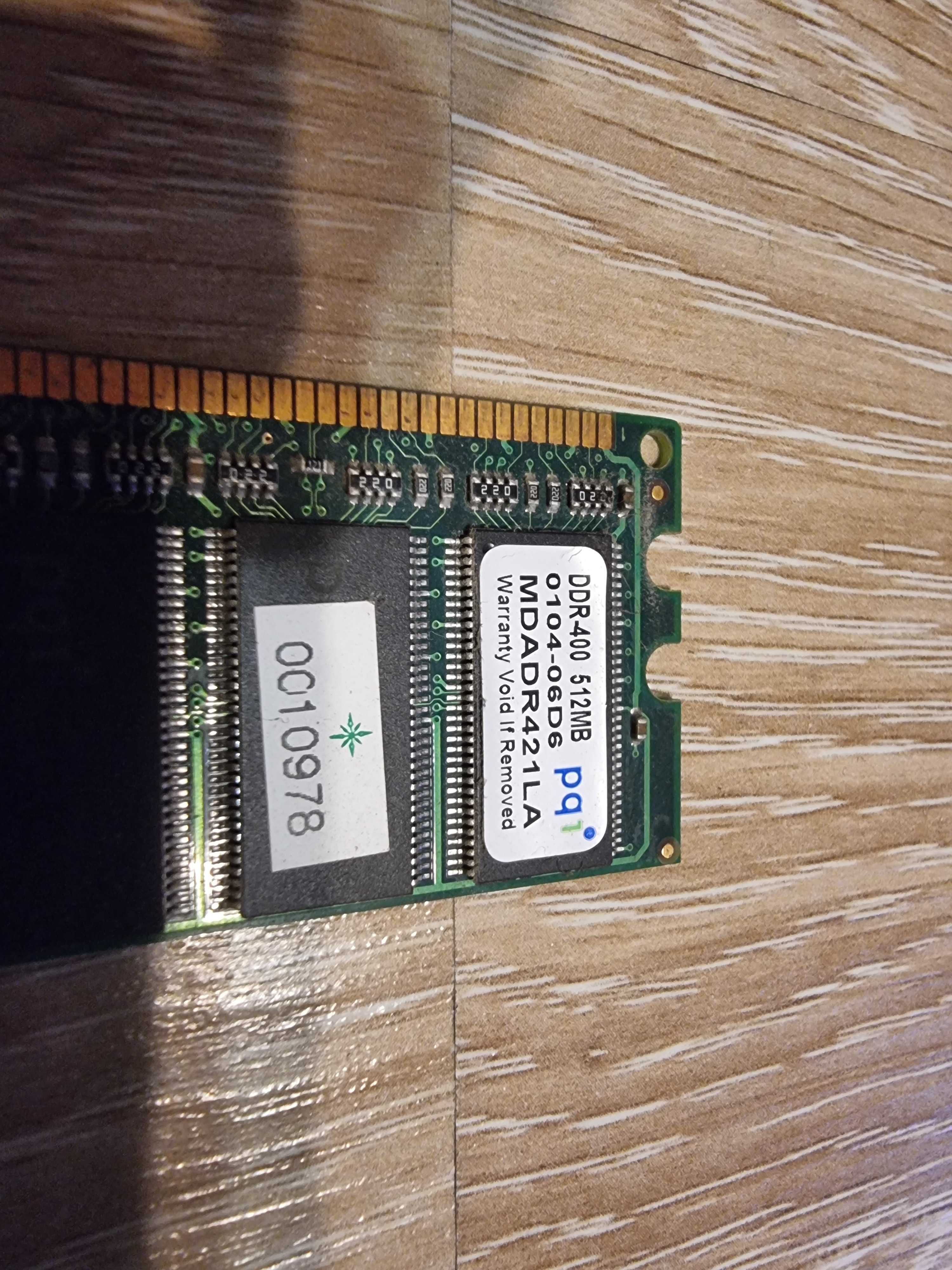 RAM памет 4 GB + подарък оше една RAM памет 512MB