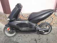 Scuter Aprilia area 51