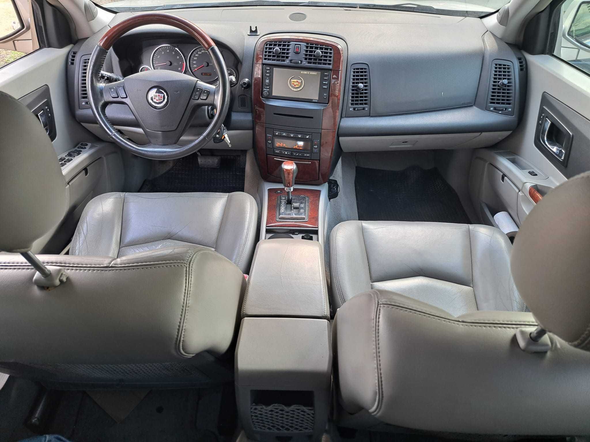 Cadillac SRX din 2005 Automat