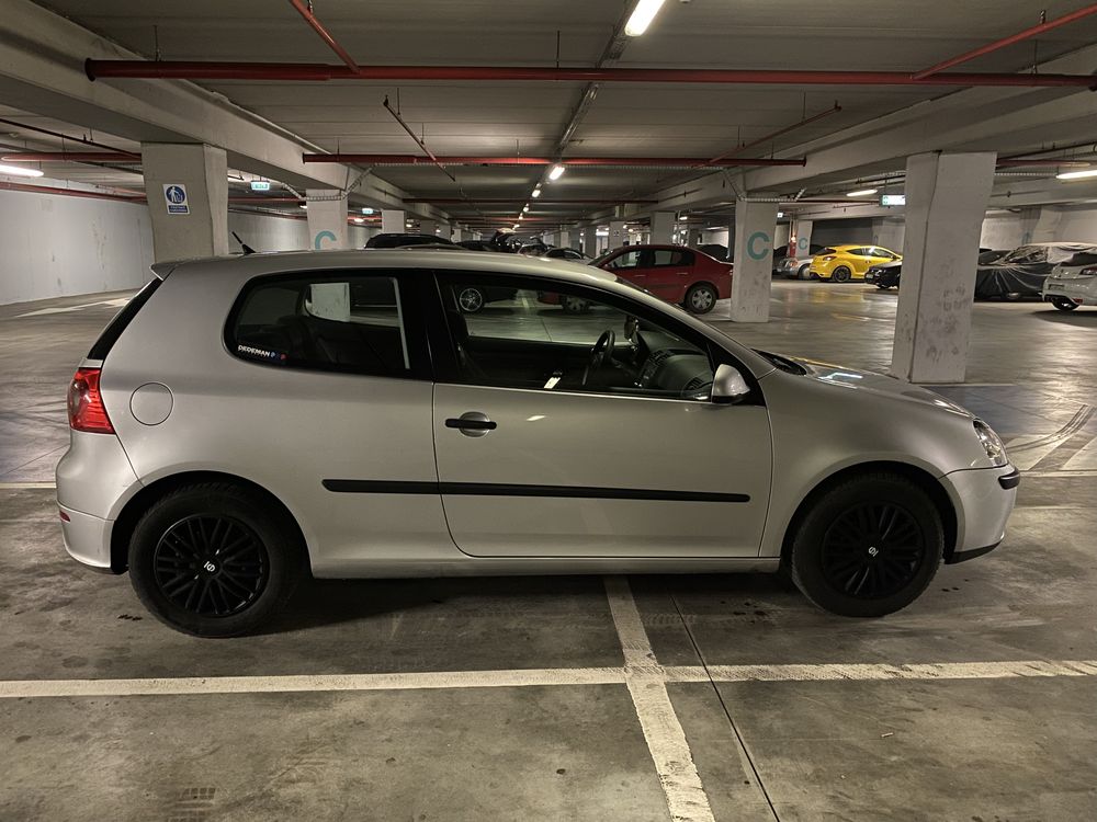 Volkswagen Golf 5 1.4 mpi coupe