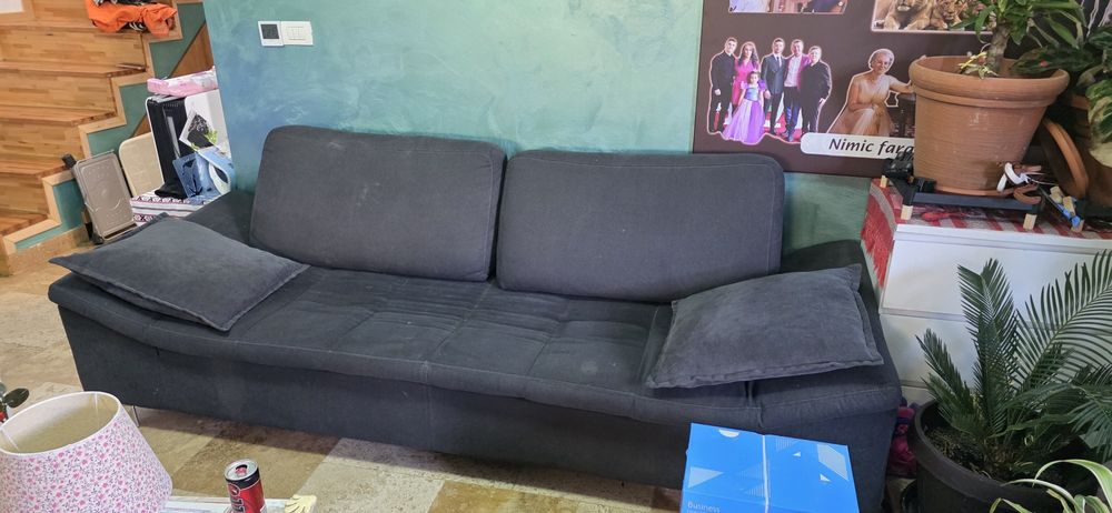 Vând canapele 250 leu/bucata