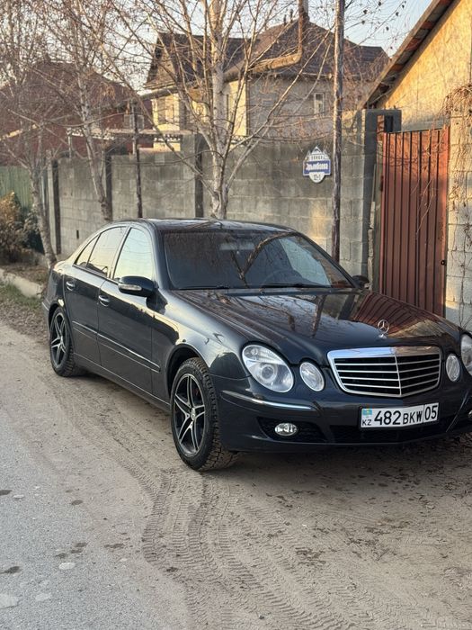 Мерседес е211 ,лупарик