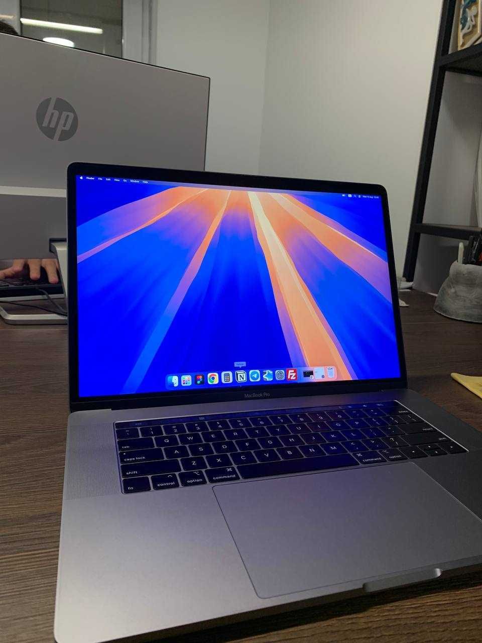 MacBook Pro 15 2018 — 32GB / 512GB SSD | Touchbar