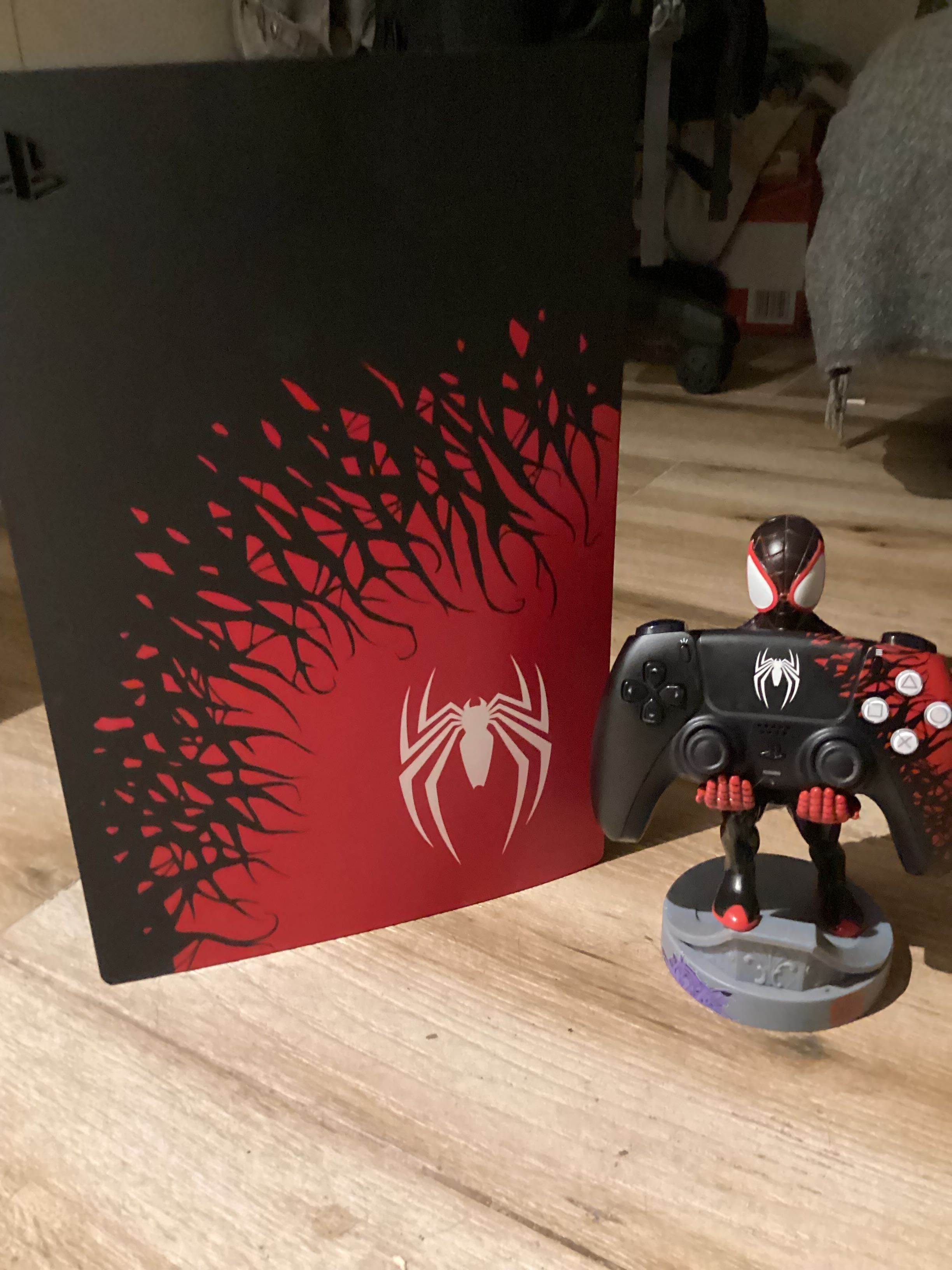 PlayStation 5 Spider-Man edition + controller + 1 tb ssd