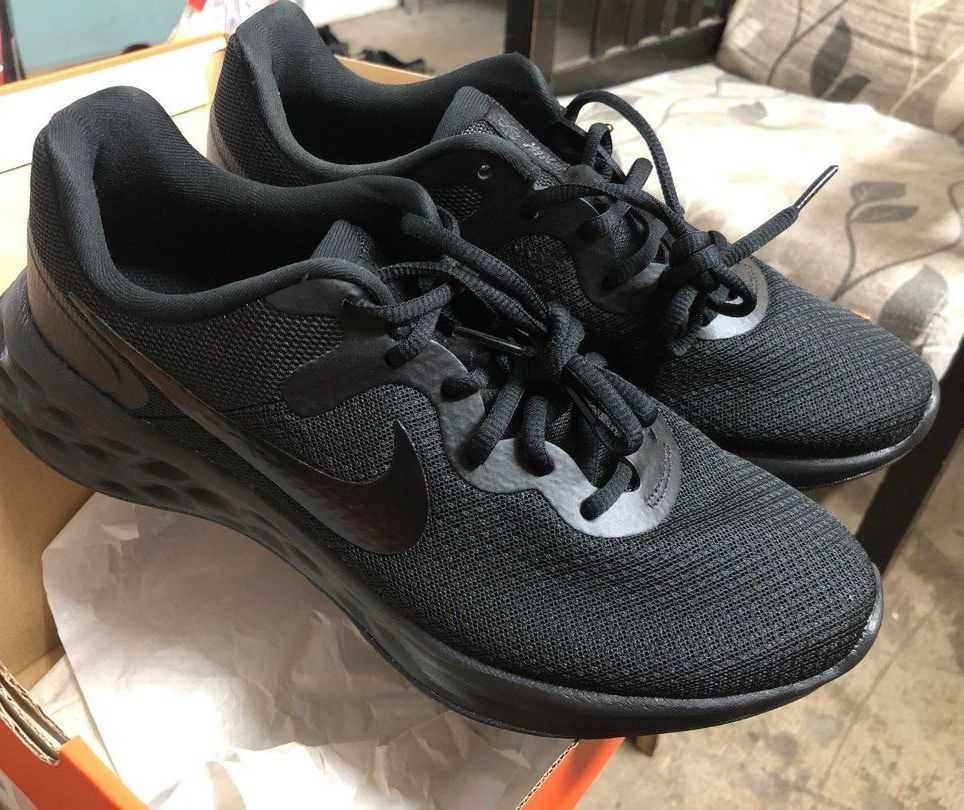 Чисто нови маратонки Nike Revolution 6 Next Nature BLACK