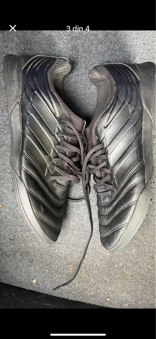 Ghete de fotbal Adidas