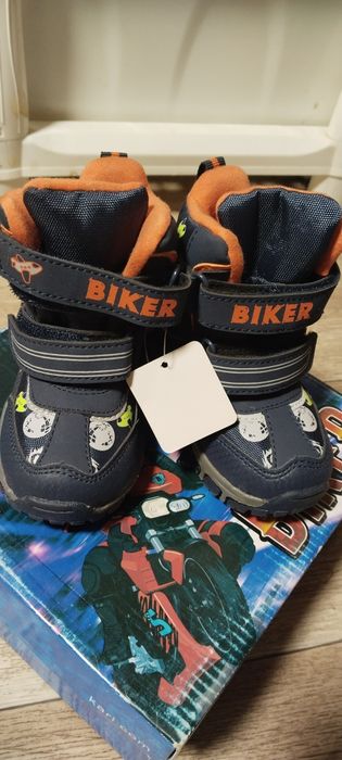 Новые зимние ботинки 20 р