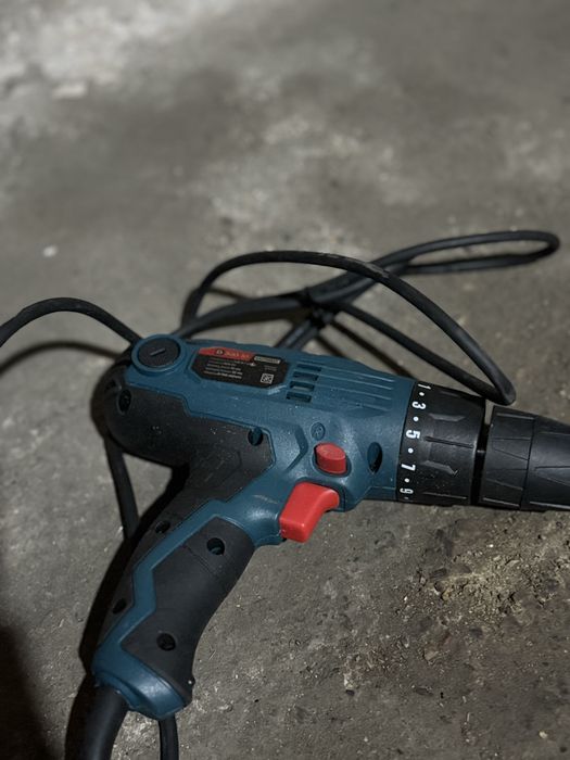 Продам шуруповерт