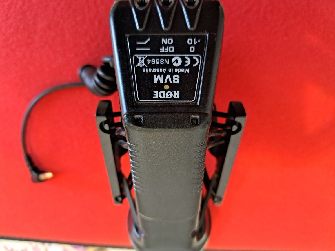 Microfon Rode SVM stereo in stare foarte buna