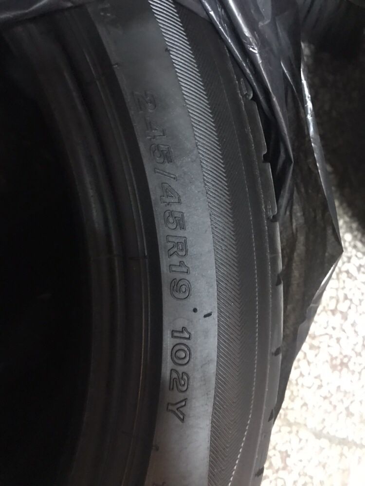 Гума Bridgestone Potenza 245/45/19 лятна