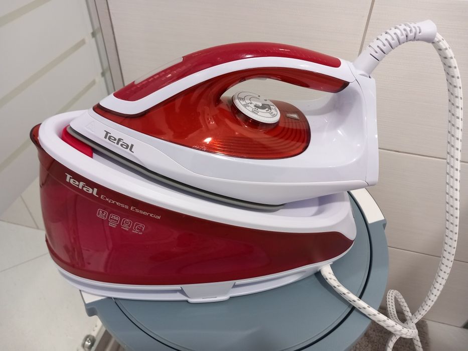 Парогенератор ,ютия Tefal, 2400 w,само пробвана,