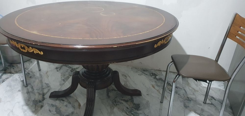 Стол из дерева премимум класса