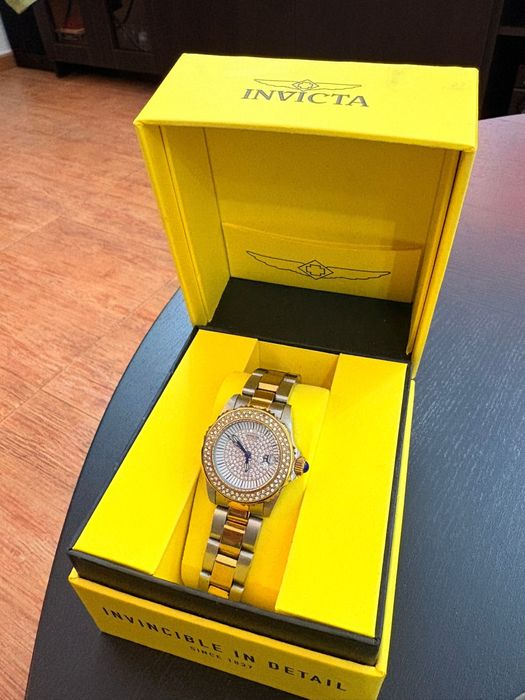 Ceas Invicta cutie completa