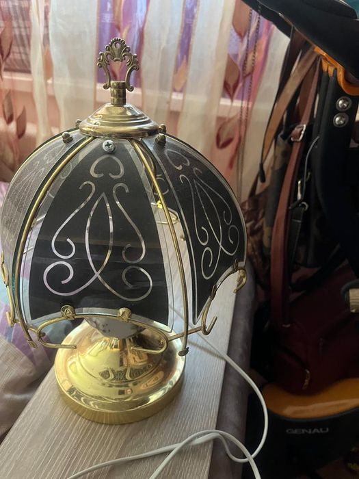 Отдам за шоколадку