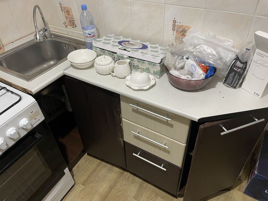 Бесплатно, кухонный гарнитур