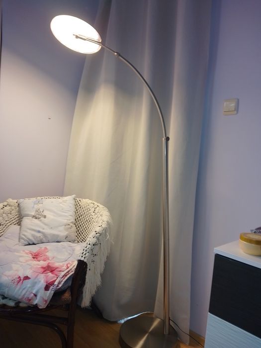 Подова лед лампа неразличима от нова