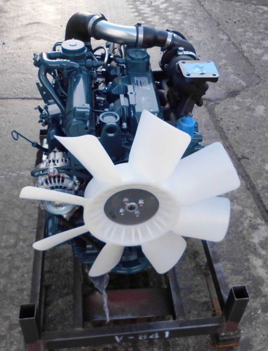 Motor KUBOTA V3307T nou pentru excavator KUBOTA KX080-3 KX080-4
