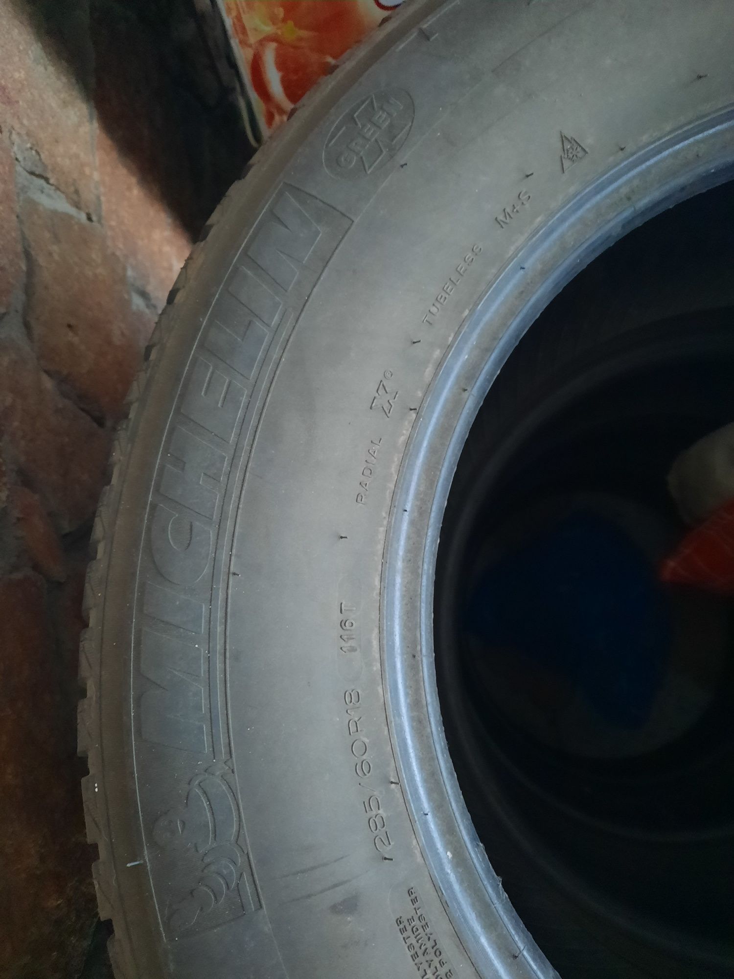 Шины 285/60/18 зимние MICHELIN