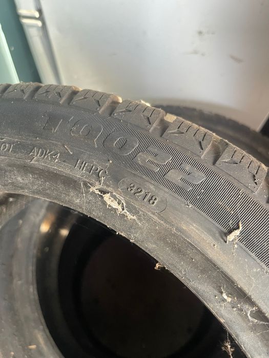 Anvelope iarna 235/40 R18